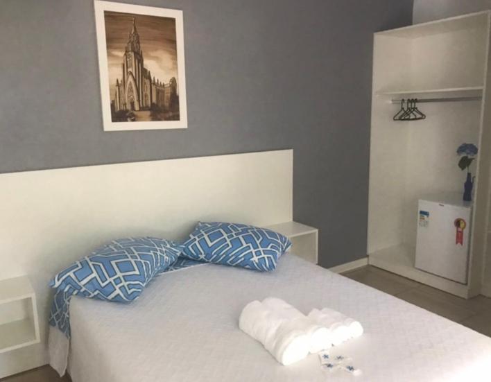Suite Em Gramado, Proxima A Avenida Das Hortencias Eksteriør billede