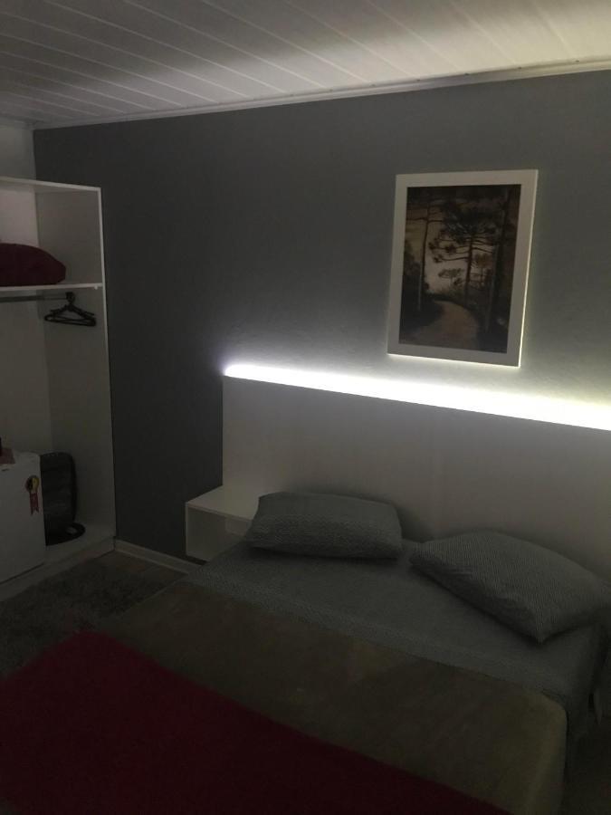 Suite Em Gramado, Proxima A Avenida Das Hortencias Eksteriør billede